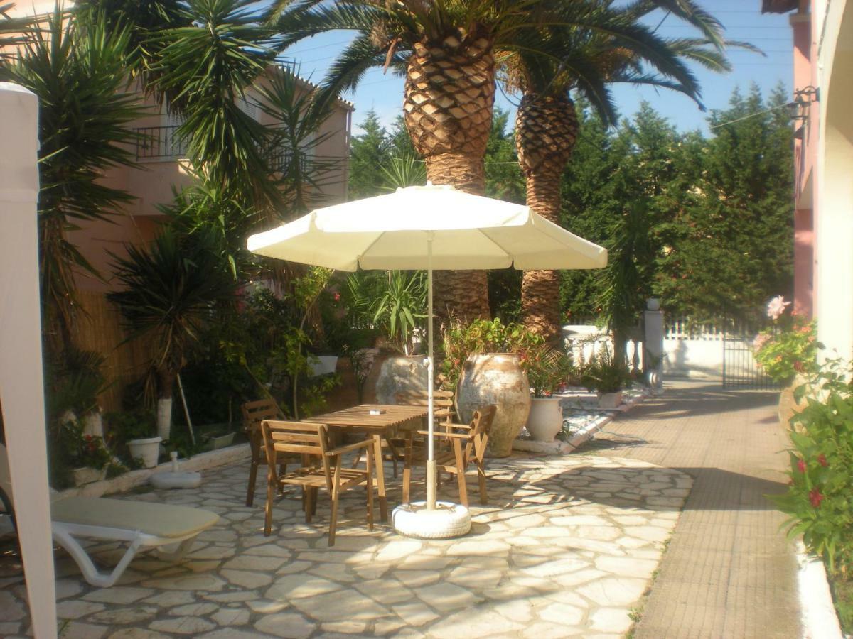 Acharavi Afrodite Apartments Esterno foto